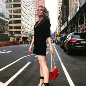 Meet your Posher, Devin